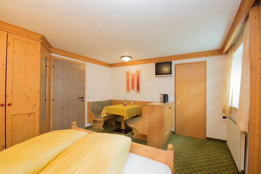 Hotel Garni Hainbacherhof Sölden Esterno foto