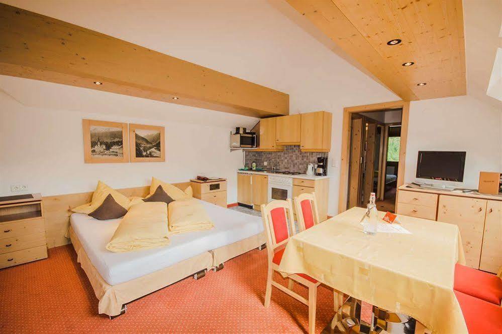 Hotel Garni Hainbacherhof Sölden Esterno foto
